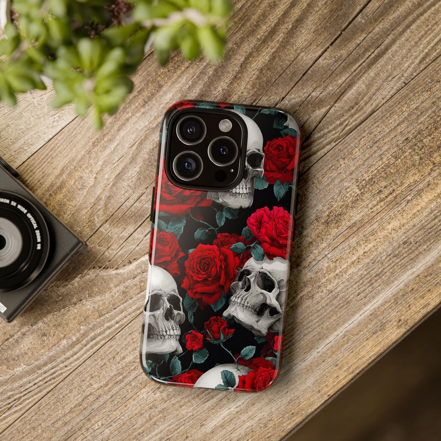 LOW STOCK Skull & Red Roses [TOUGH CASE]